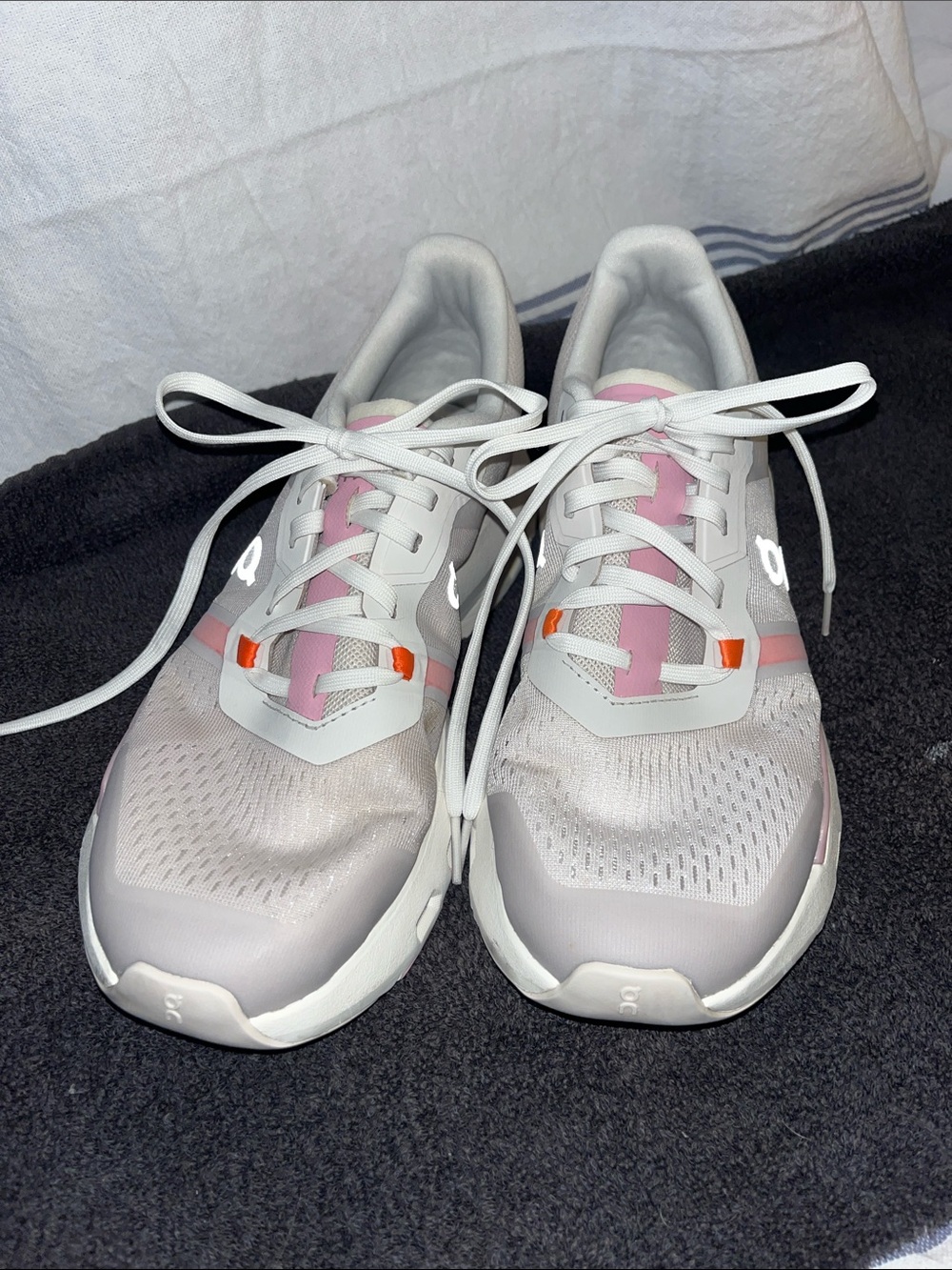 On Running Women's Athletic Sneakers in Light White and Pink